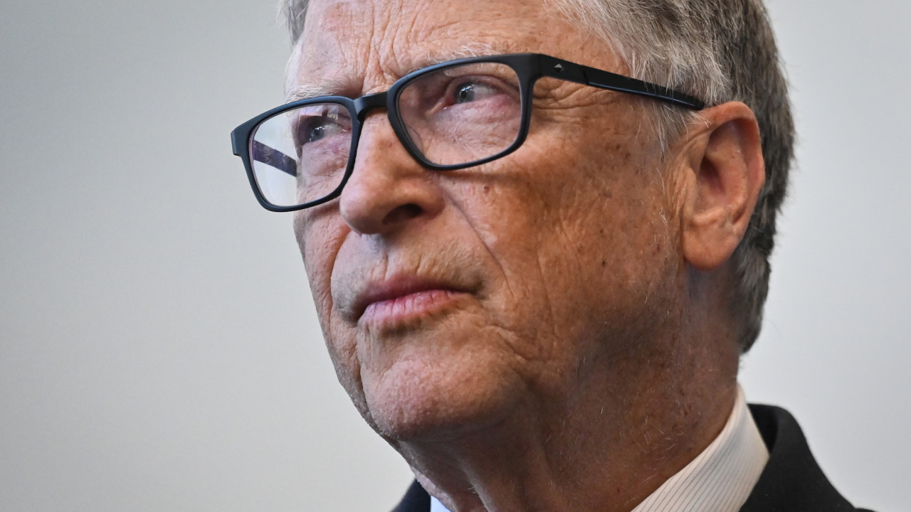 bill-gates-pledges-to-give-away-nearly-all-his-wealth-and-close-his-foundation-in-2045