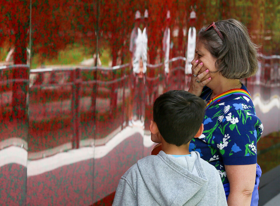 usaa-poppy-wall-returns-memorial-day-weekend-to-honor-those-who-‘gave-all-for-our-freedom’