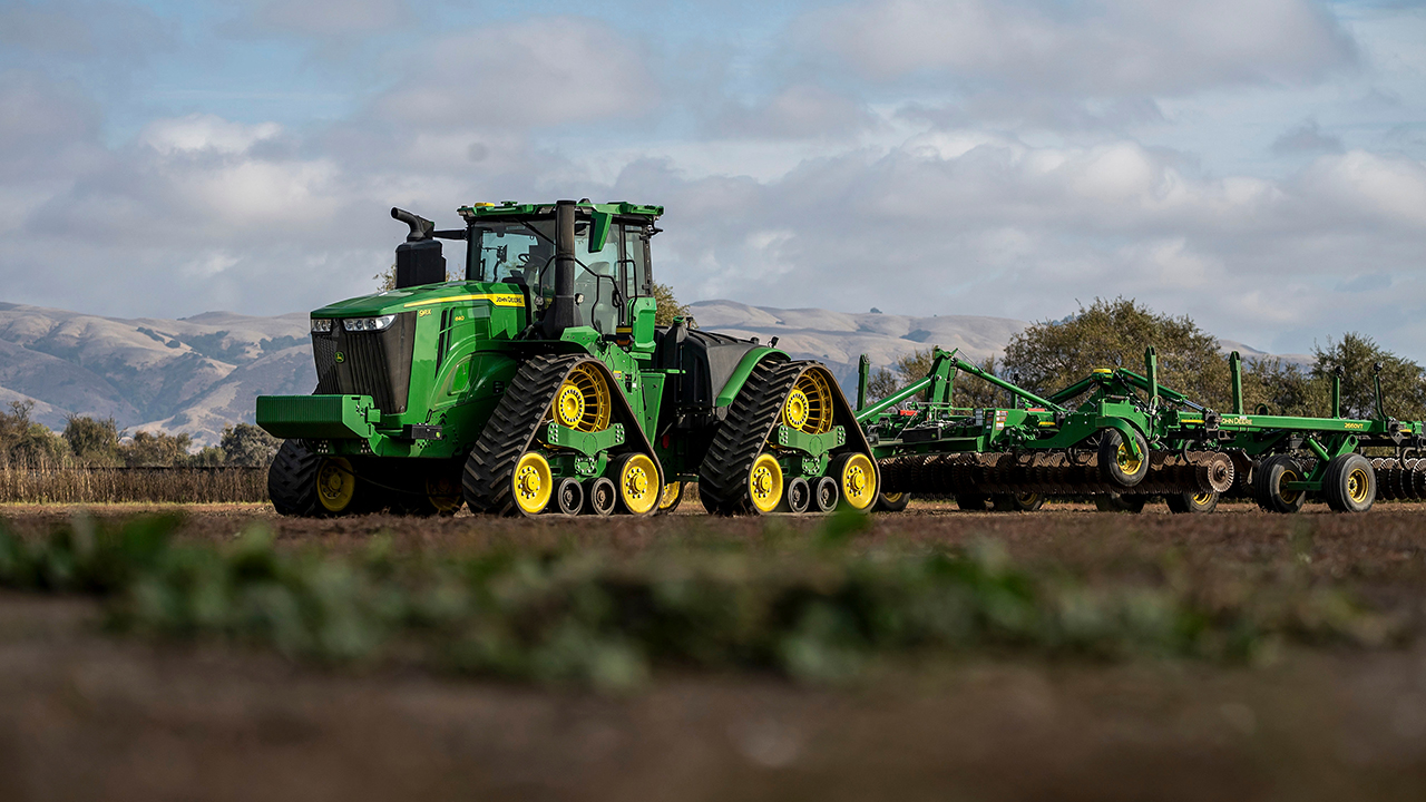 john-deere-addresses-farm-labor-shortages-with-autonomous-tractors