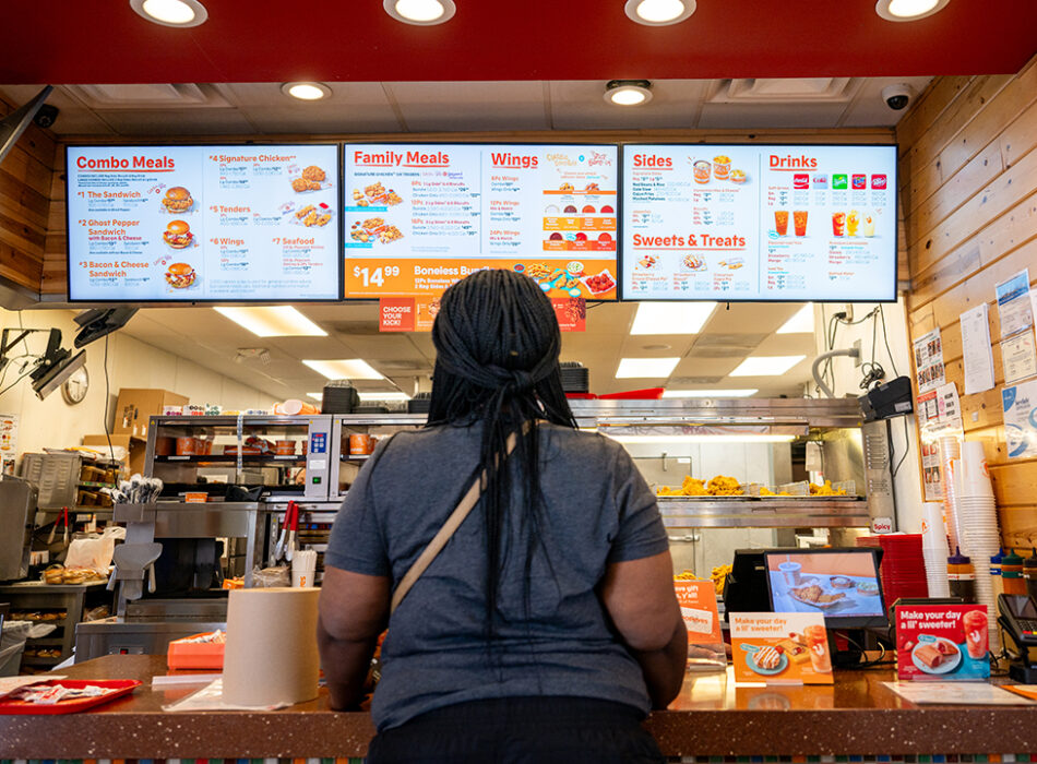 how-to-get-free-chicken-from-popeyes,-raising-cain’s-next-week
