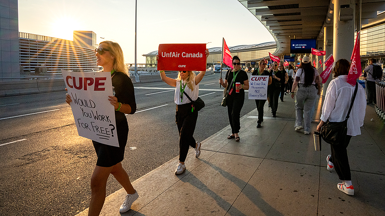 air-canada-strike-continues-as-flight-attendants-reject-government-return-to-work-order