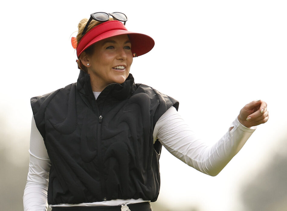 famous-golf-coach’s-daughter-gives-inside-look-at-own-social-media-career-path