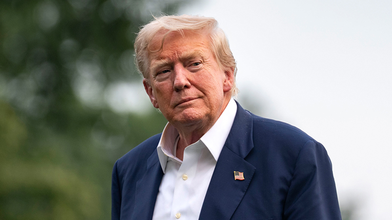 trump-announces-tariff-investigation-into-furniture-imports-to-restore-us.-manufacturing