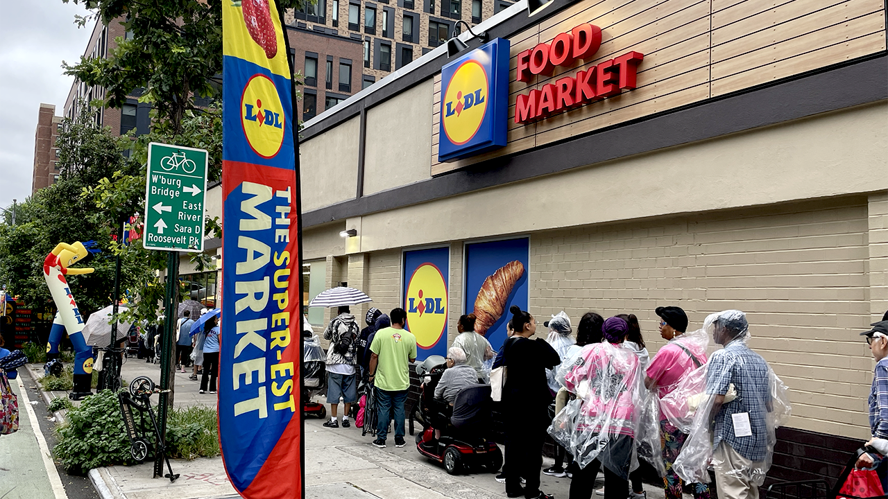 discount-grocer-plans-nyc-expansion-despite-mamdani’s-government-run-store-proposal