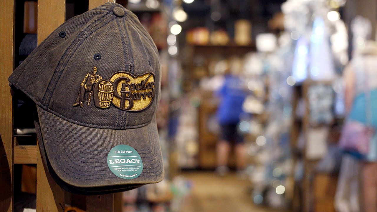 why-the-cracker-barrel-logo-change-triggered-an-’emotional-shockwave’